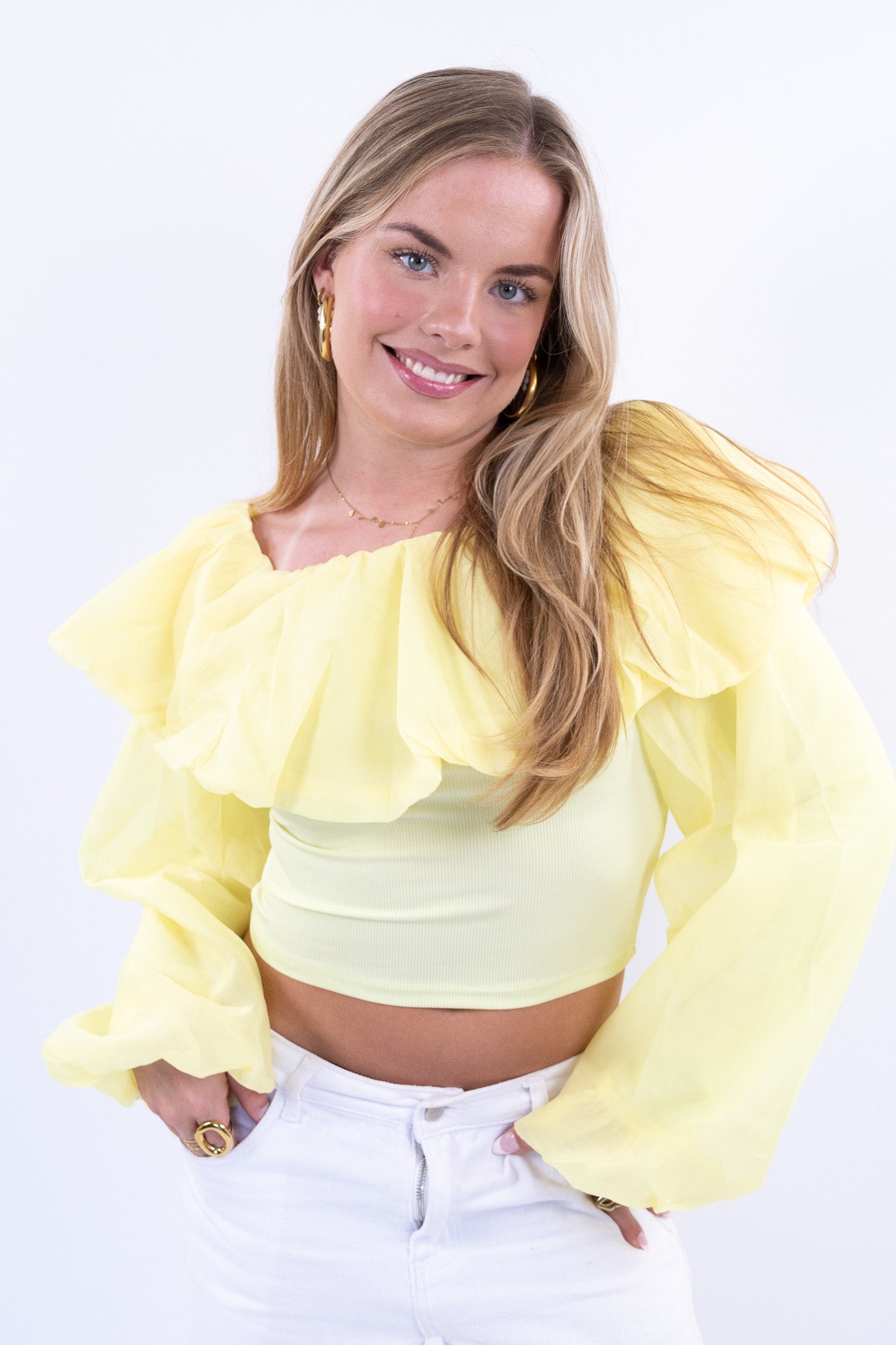 Noemie off shoulder top